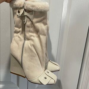 Elegant Cream Women's Boots